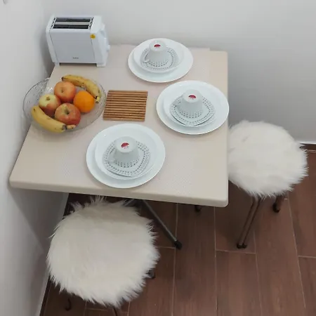 Washington Apartment *